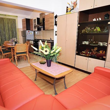 Apartments Bijuk Sukosan Exterior photo